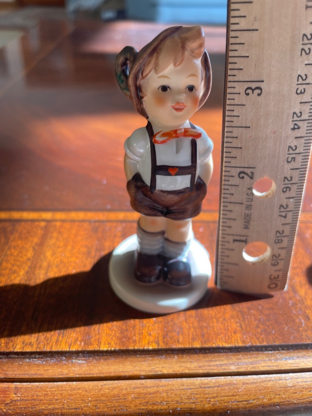 M.l.Hummel figurine “For Keeps” #630 - Picture 2 of 6